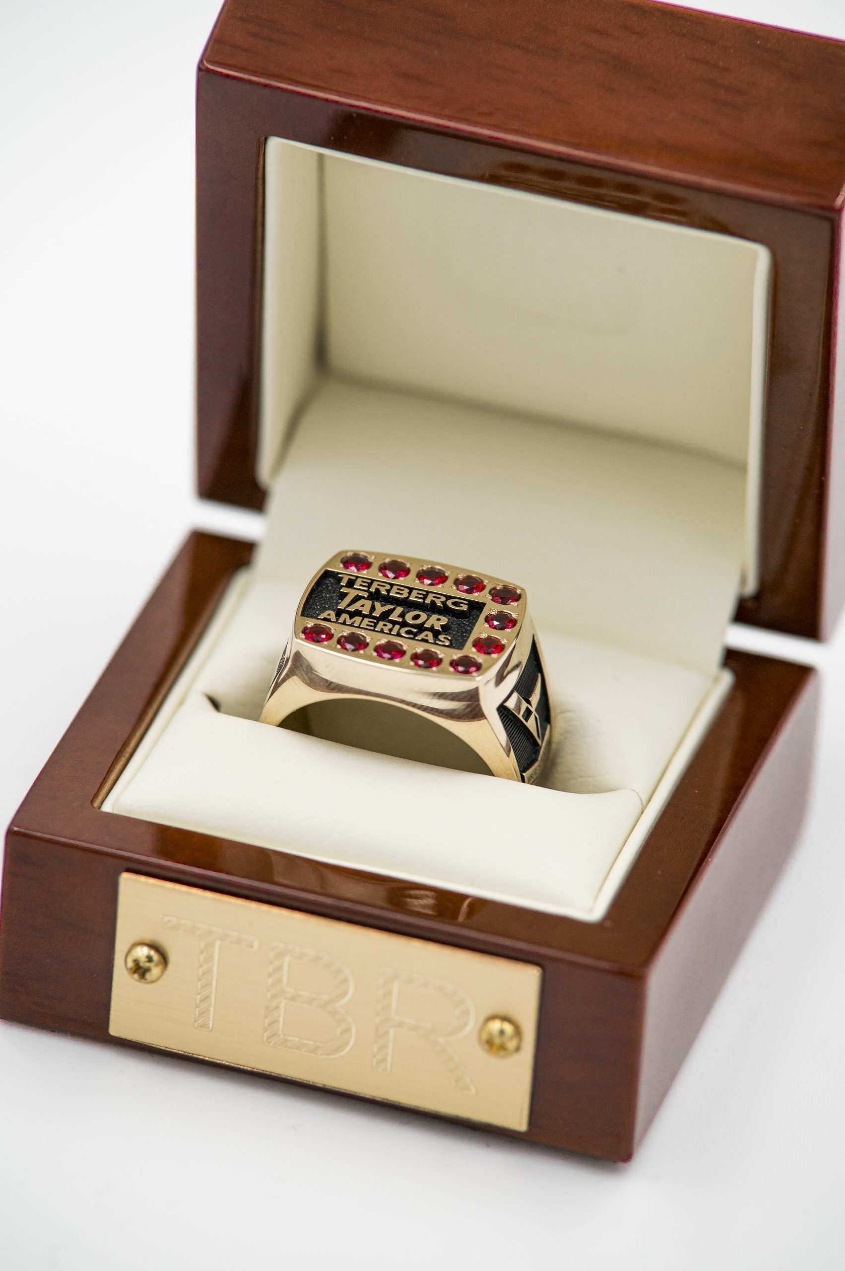 Thiago Reis Awarded the First Terberg Taylor Americas President’s Club Ring